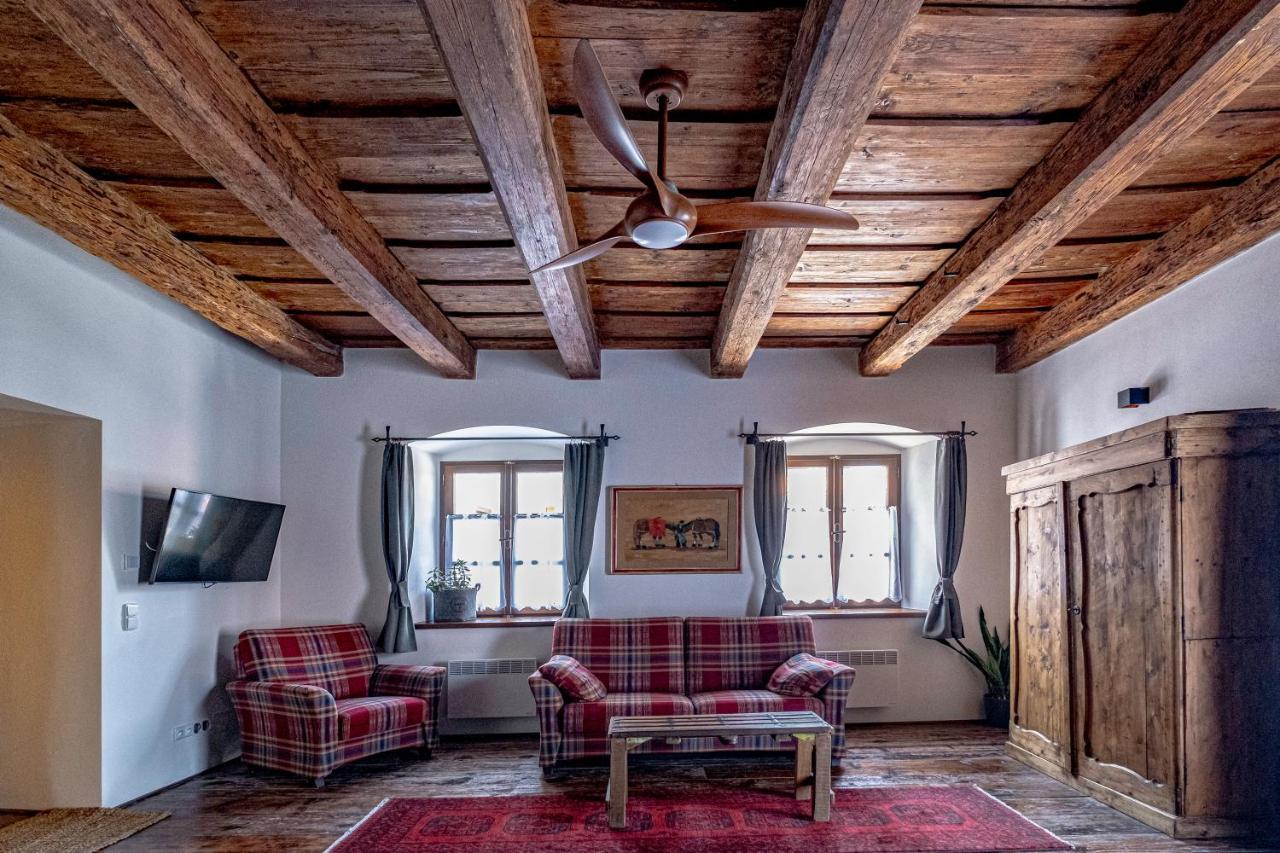 Knize Ferdinand Apartments Mikulov Extérieur photo